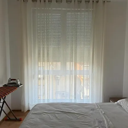 Retreat Apartman Tirana